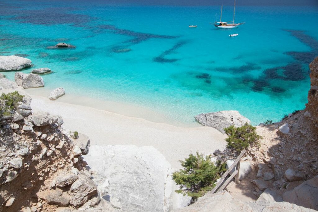cala goloritzè - sardaigne - italie -ile paradisiaque d'europe - journal-deurope